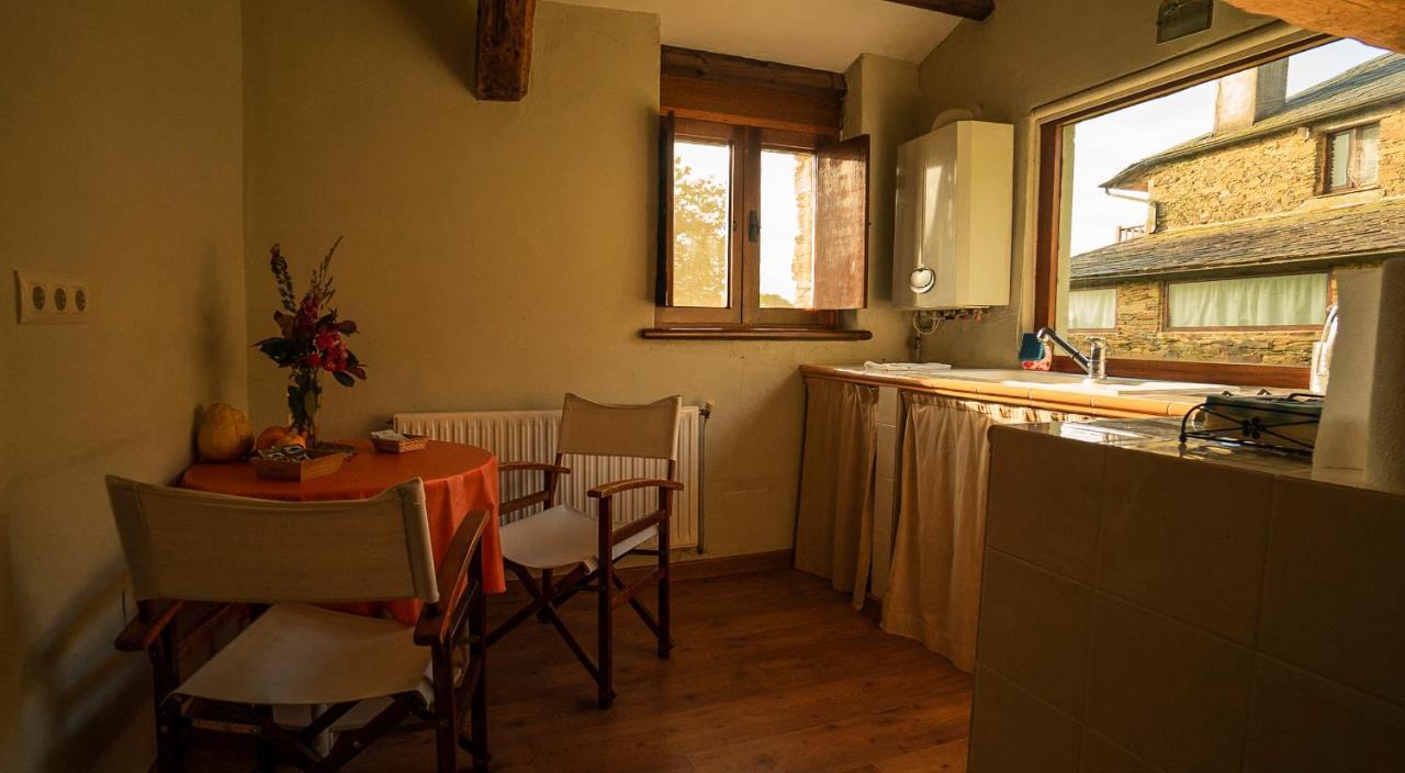 Casas Do Campo Apartment Monfero Luaran gambar