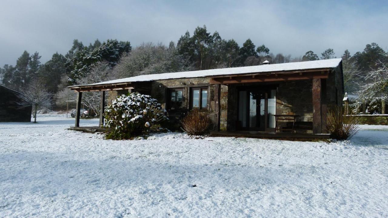 Casas Do Campo Apartment Monfero Luaran gambar