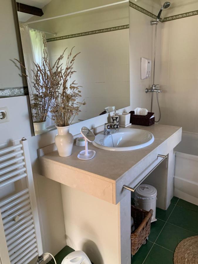 Casas Do Campo Apartment Monfero Luaran gambar